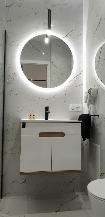 Vip Room 2+2 Konin  Εξωτερικό φωτογραφία